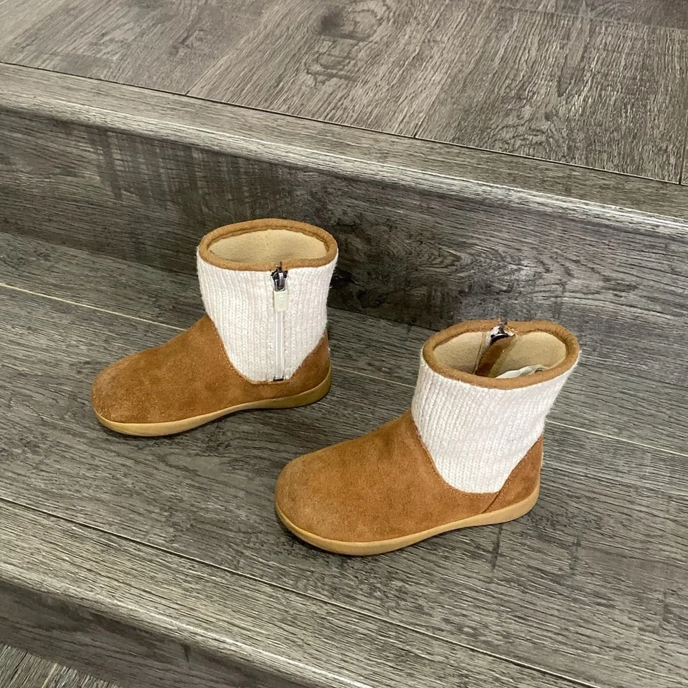 UGG boots. Size 10. Excellent condition. - Picture 6 of 6